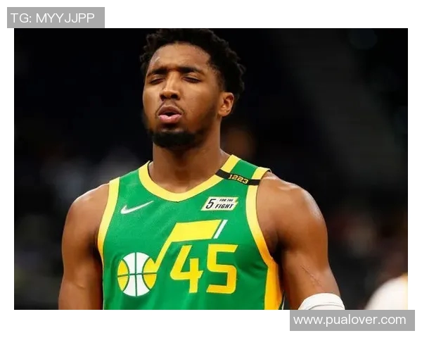 战术革新!新教练如何激活米切尔?