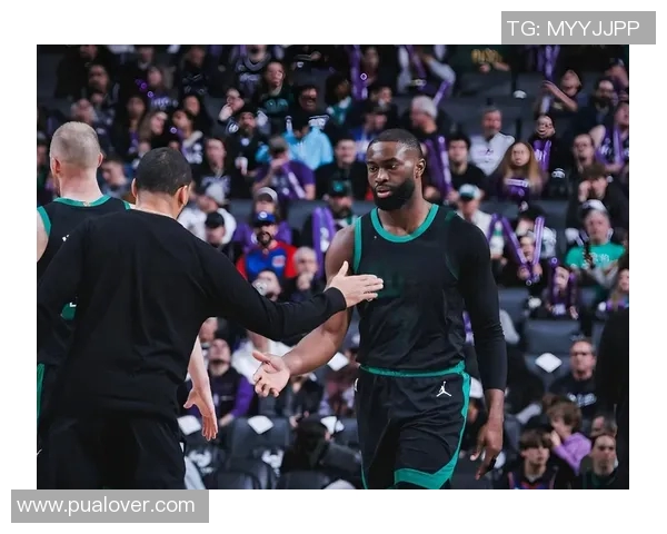 球迷炸锅:凯尔特人这一行为引热议!